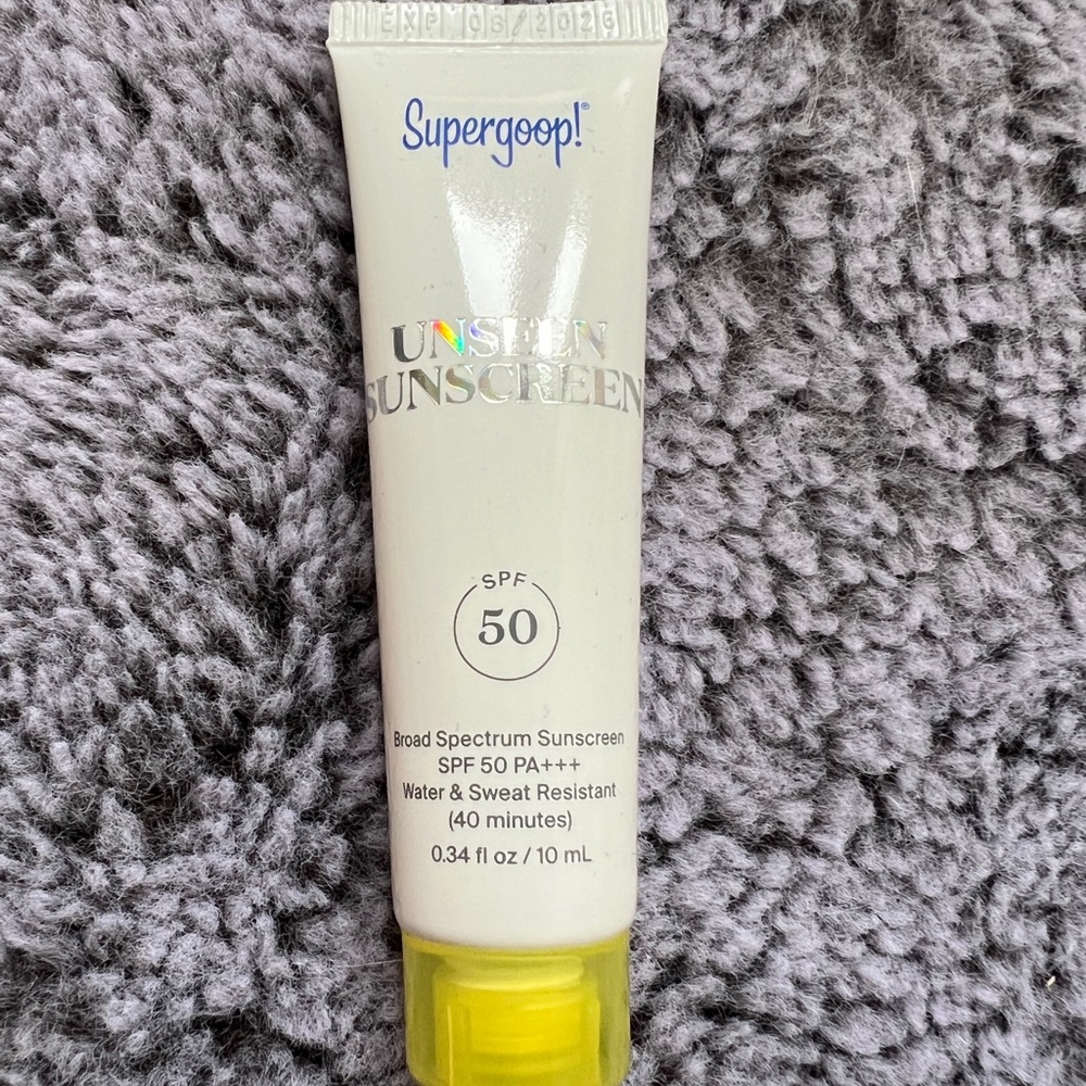 Supergoop unseen sunscreen SPF50